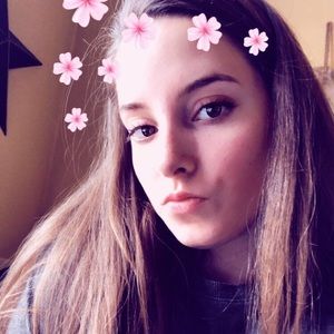 Meet your Posher, Hailey